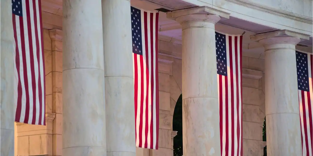 Explore historic sites, vibrant neighborhoods, and green spaces. Tourist Bus Tours to Visit Arlington, United States.