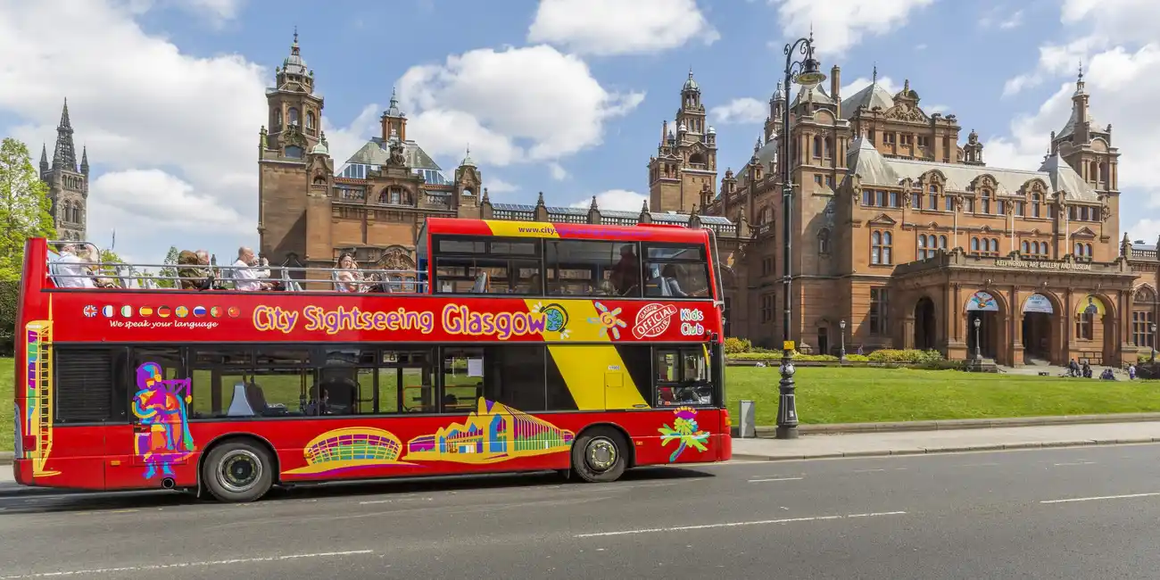 Explore the sights of Glasgow in style and comfort for 1 or 2 days. Hop-on Hop-off Bus Tours Ticket Glasgow, United Kingdom.